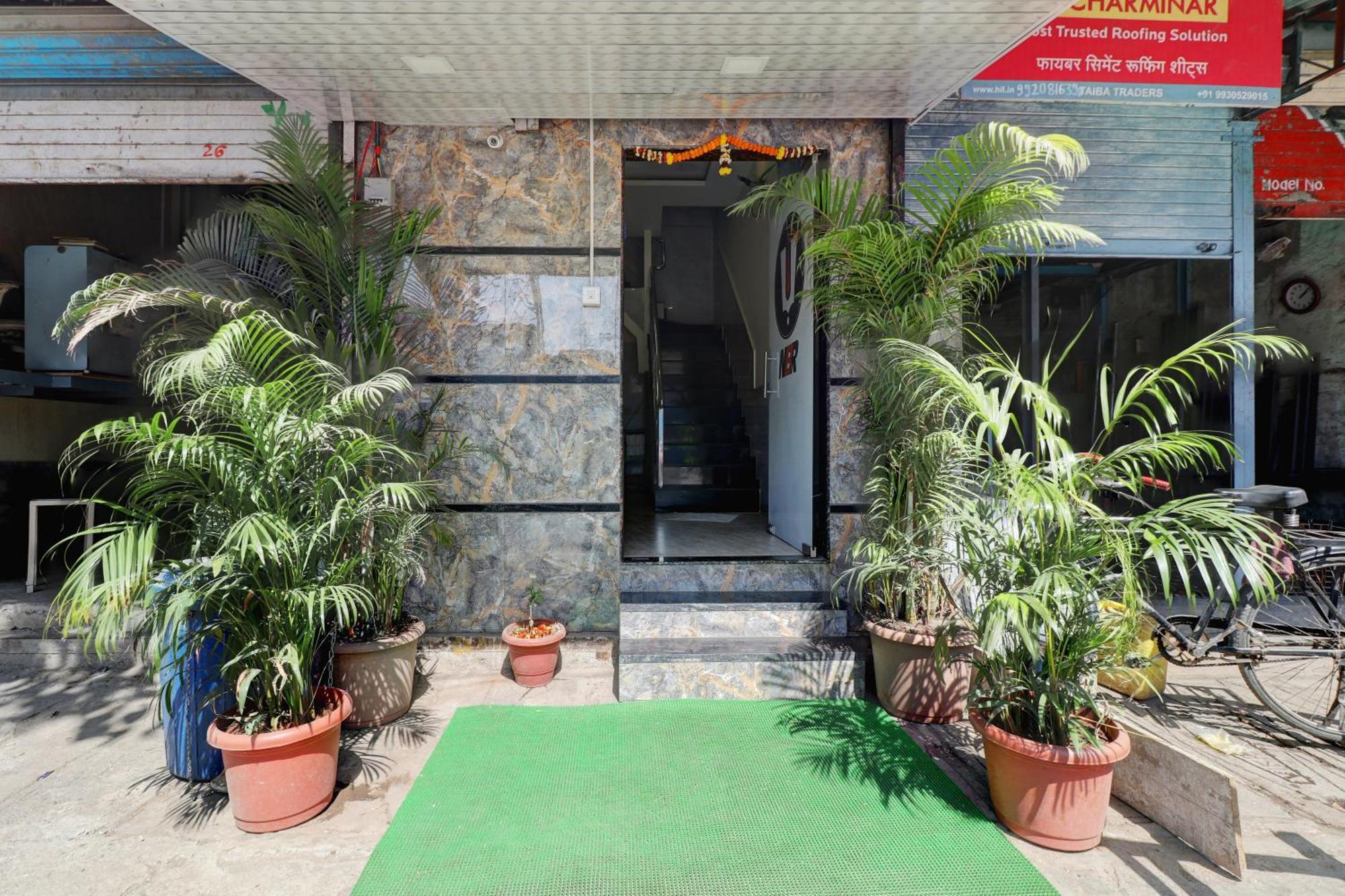 Hotel New Balaji Residency - Mumbai — Photos 1